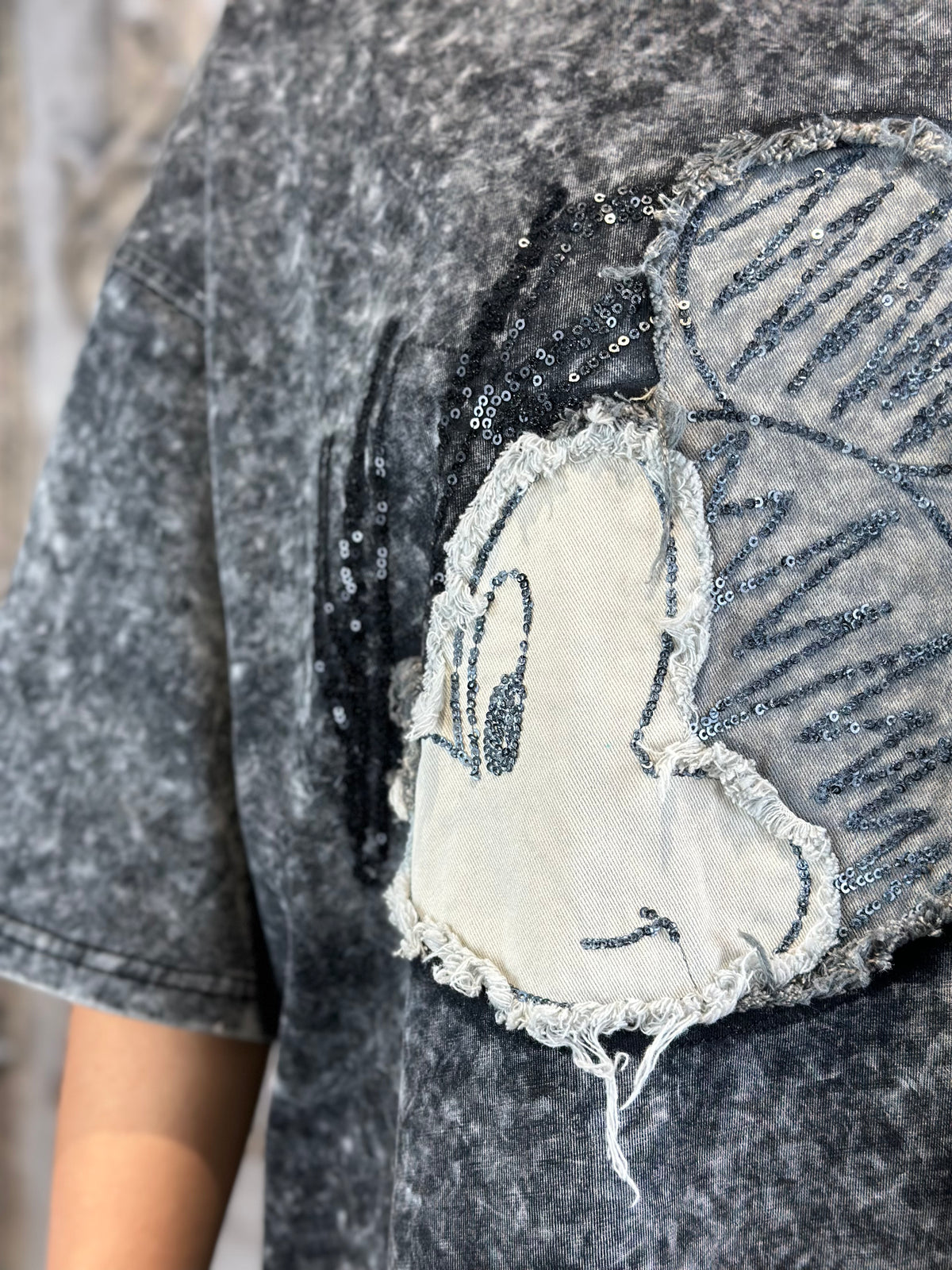 Ausgefallenes Micky Shirt In Grau
